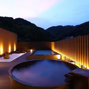 湯河原 源泉お宿 千代田荘 3* 湯河原町